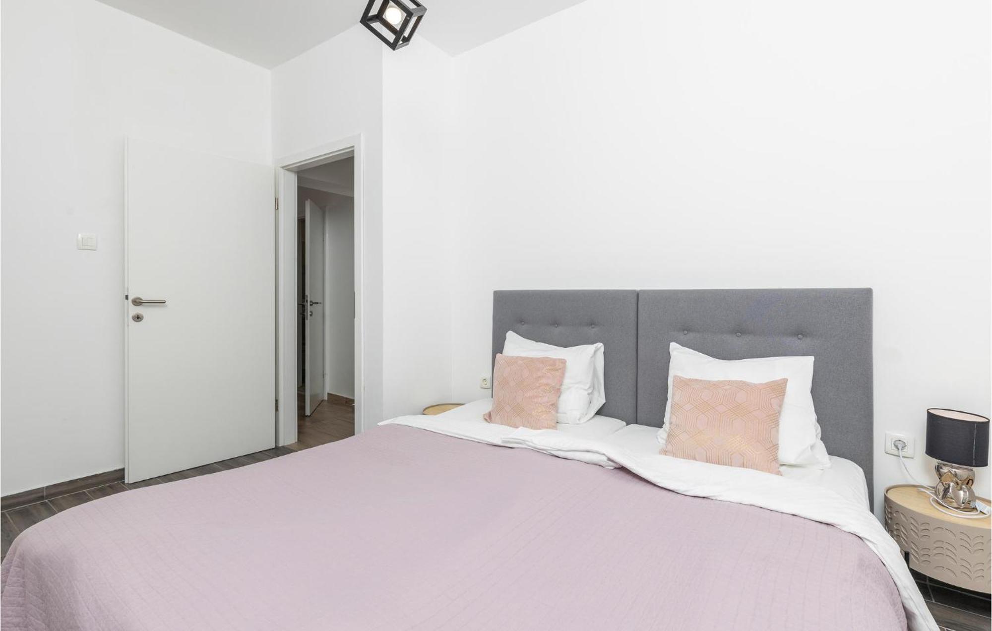 Amazing Apartment In Rijeka With Wifi Eksteriør billede
