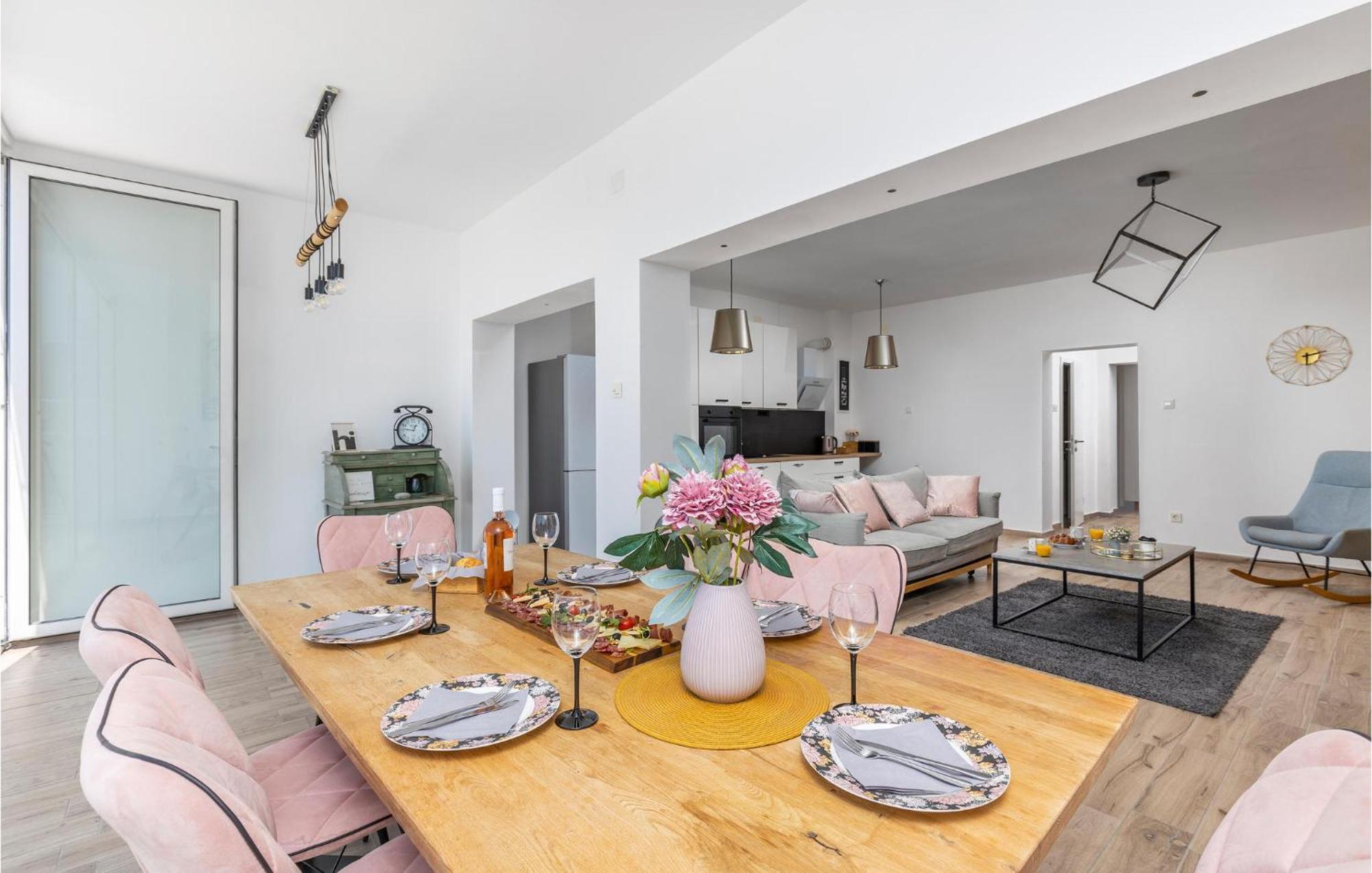 Amazing Apartment In Rijeka With Wifi Eksteriør billede