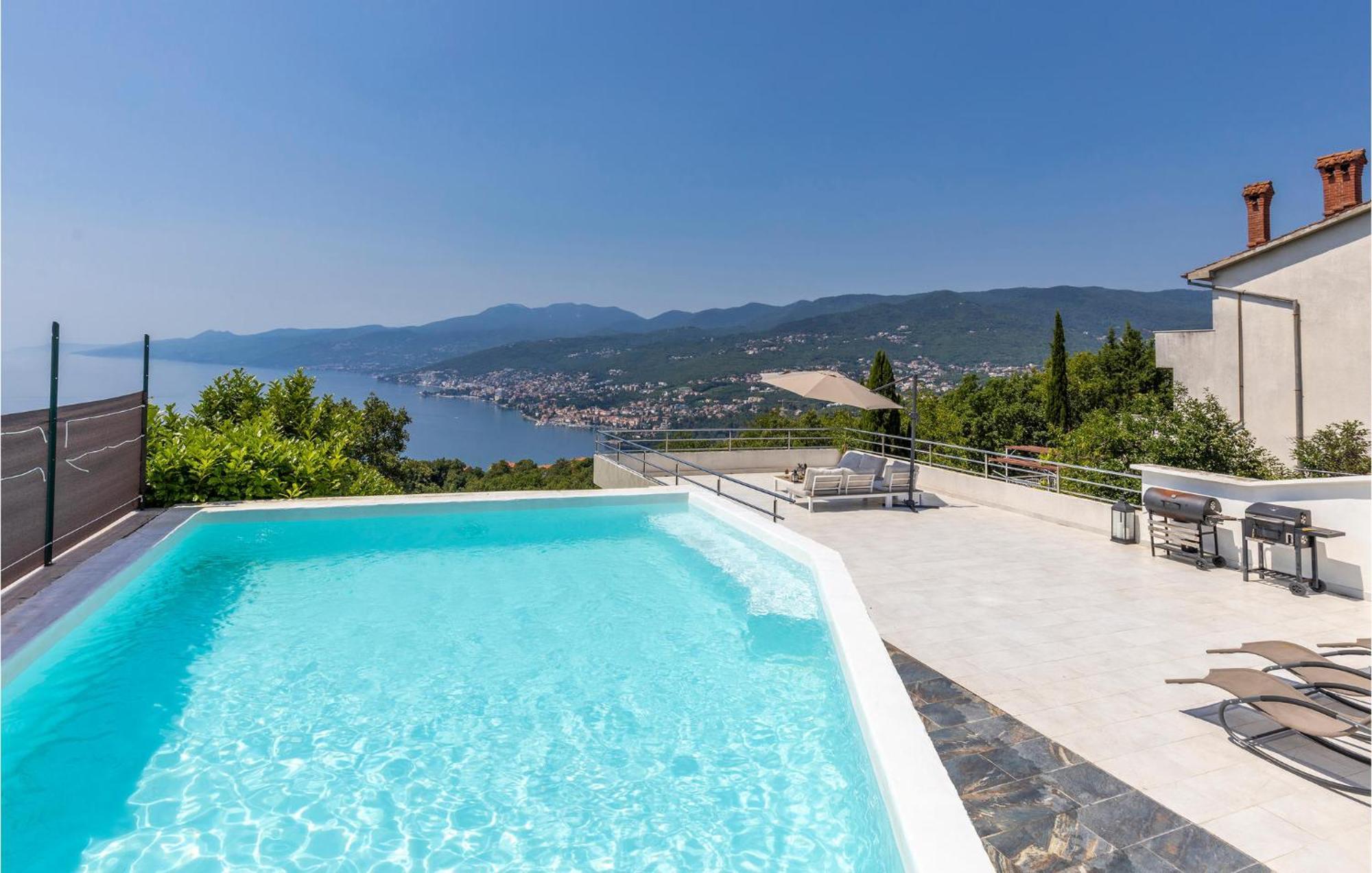 Amazing Apartment In Rijeka With Wifi Eksteriør billede