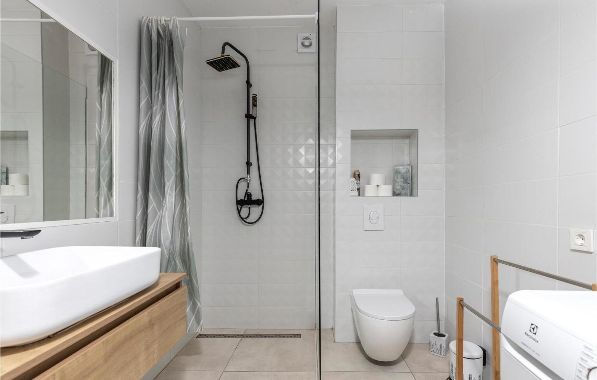 Amazing Apartment In Rijeka With Wifi Eksteriør billede