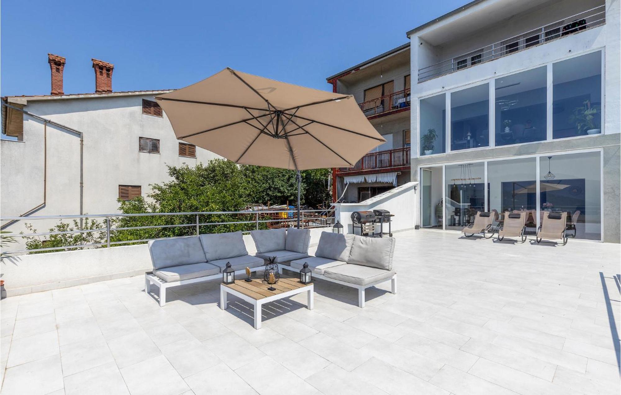 Amazing Apartment In Rijeka With Wifi Eksteriør billede