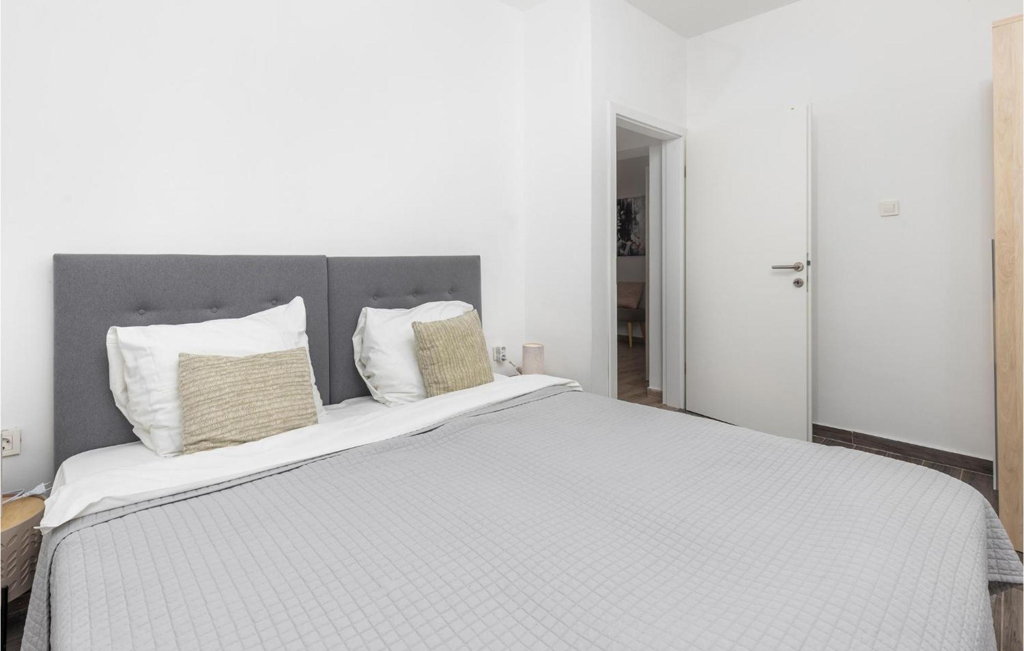Amazing Apartment In Rijeka With Wifi Eksteriør billede